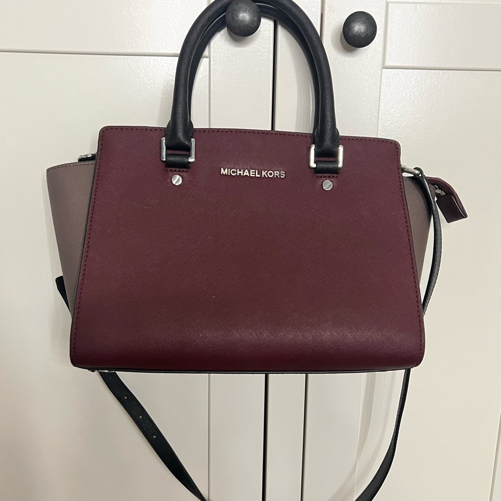 MK Selma Medium Top Zip Satchel Shoulder Bag